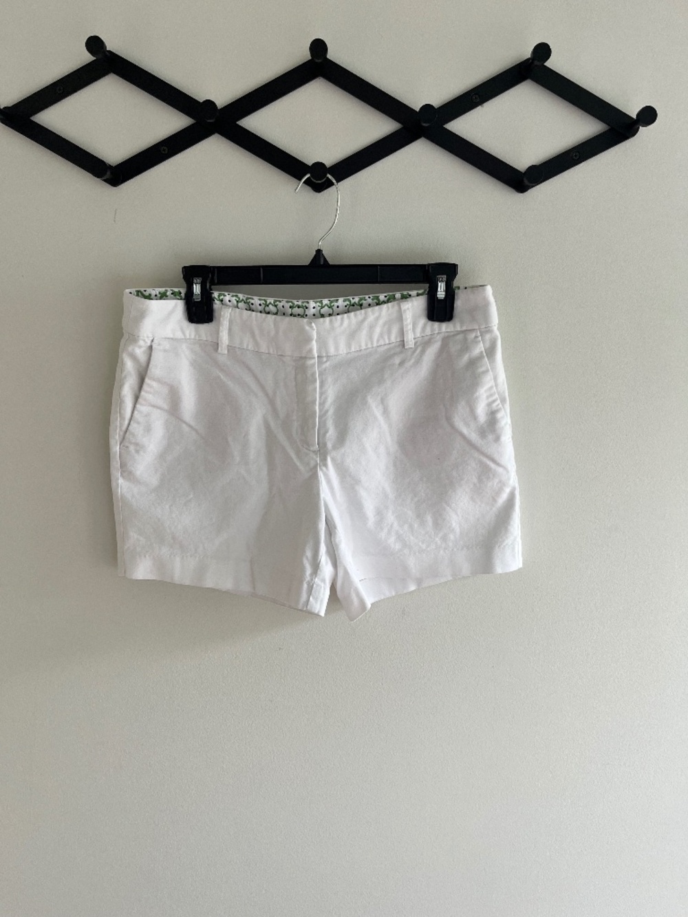 Kenar White Women's Bermuda Shorts